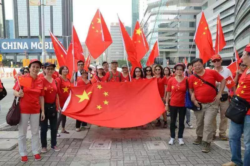 逃离变色龙森林